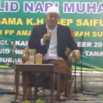 Dr KH Asep Saifuddin Chalim, MA saat ceramah di Paguyuban Pasundan Surabaya di Tanah Merah I Surabaya, Kamis malam (13/12/2018). foto: bangsaonline.com