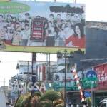 Salah satu reklame yang disegel Pemkot Blitar. foto: TRI SUSANTO/ BANGSAONLINE