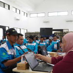 Program CKG atau Cek Kesehatan Gratis bagi petugas biller yang digelar PLN UP3 Madura.