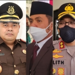 Kajari Bangkalan Chandra Saptaji (kiri), Dirut PT. Sumber Daya Moh. Fauzan Jakfar (tengah), dan Kapolres Bangkalan AKBP Alith Aliriano. foto: Ahmad Fauzi/ bangsaonline.com