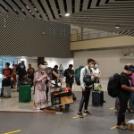 Suasana Bandara Juanda yang mulai mengalami peningkatan jumlah penumpang di pertengahan Maret. (foto: ist)