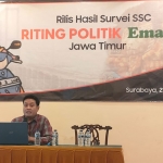 Peneliti Senior SSC, Ikhsan Rosidi, saat pemaparan rilis hasil survei SSC bertajuk 