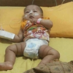 Kondisi Adinda Dwi Calista yang tergolek lemas di rumah sakit.