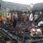 Rumah Surono rata dengan tanah usai diamuk si Jago Merah.