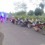 Belasan sepeda motor yang berhasil diamankan dalam razia balap liar oleh jajaran Polres Kediri di Pare. (foto: ist.)