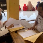 Percepatan sertifikasi tanah wakaf yang dilakukan petugas dari Kantah Kabupaten Pasuruan di Desa Kepulungan.