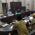 Rapat kerja antara komisi dengan mitra kerja membahas LKPJ 2022.