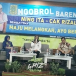 Ngobrol bareng Walikota Mojokerto bersama awak media.