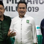 Ketua DPC PKB Moh. Qosim didampingi Fandi Ahmad Yani dan Moch. Abdul Qodir. foto: SYUHUD/ BANGSAONLINE