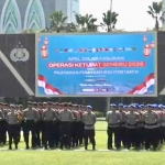 Apel Gelar Pasukan Operasi Ketupat Semeru 2026 di Mapolda Jatim.