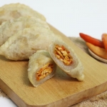 Resep Cireng Isi Ayam Suwir Pedas. Foto: Ist