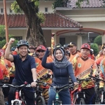 Wali Kota Mojokerto saat gowes bareng.