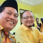 Ahmad Nurhamim dan Tri Putro Utomo ketika mengikuti seminar Pilkada di kantor DPD I Golkar Jatim, Sabtu (28/12). foto: ist.