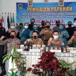 Kepala DPMD Kabupaten Madiun Joko Lelono (masker putih) bersama Tim Desa Kare Lomba Gotong Royong Tingkat Provinsi Jawa Timur dan Muspika Kecamatan Kare.