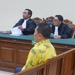 Sekda Andhy Hendro Wijaya saat menjalani sidang di PN Tipikor. foto: ist.