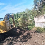 Upaya Pemkab Pasuruan terkait penanganan banjir akibat pendangkalan sungai pada tahun 2021 masih difokuskan pada kegiatan normalisasi, pengerukan sedimen, dan pembersihan sampah. (foto: ist)