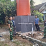 Toren air yang dibangun Satgas TMMD ke-128 Kodim Tuban di Desa Prunggahan Kulon.