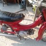 Motor butut milik pelaku yang ditinggal.