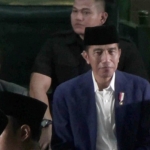 Presiden Jokowi ditemani Gus Ali.
