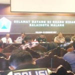 Suasana mediasi di ruang sidang Balai Kota