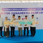 Penyaluran 3.000 paket hewan kurban di Surabaya yang dilakukan Danareksa bersama Baznas RI. Foto: YUDI ARIANTO/BANGSAONLINE