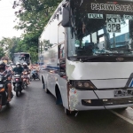 Bus antar jemput karyawan PT KTI.