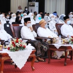 Dari kiri: Wawali Mas Adi , Kiai Anwar Zahid, Kiai Idrsi Hamid, Wali Kota Gus Ipul, serta Fatma Saifullah Yusuf. 