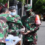 Pangdam V/Brawijaya, Mayjen TNI Suharyanto saat melakukan kunjungan ke Makorem 083/Baladhika Jaya.