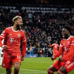 Eric Maxim Choupo-Moting sumbang satu gol kemenangan Bayern atas PSG.