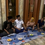 Pasangan Kartika Hidayati - Saim saat ngopi bareng di Kediaman Jazilul Fawaid 