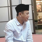 Ketua PCNU Kota Kediri KH. Abu Bakar Abdul Jalil saat ditemui di kediamannya. Foto: MUJI HARJITA/ BANGSAONLINE