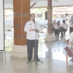 Bupati Rijanto saat meresmikan Dukungan Elemen Satuan Kerja (Desk) Pilkades Kabupaten Blitar.