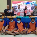 Satresnarkoba Polres Jombang saat konferensi pers terkait Operasi Tumpas Narkoba Semeru 2023. Foto: AAN AMRULLOH/BANGSAONLINE