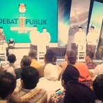 Suasana saat berlangsung sesi pertanyaan bagi para paslon.