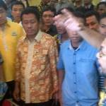 Suasana tegang dalam Munas Golkar. Rowis Raweyai bersama anak buahnya berteriak-teriak di ruang rapat pleno. Foto: merdeka.com