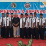 Kepala Dispendik Lamongan, Munif Syarif foto bersama peserta seminar dari Guru PPPK baru.  