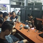 Jack Mania Pacitan saat melakukan kopdar di sebuah cafetaria.