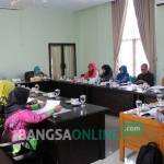 Suasana komisioning komisi B DPRD Jombang bersama Dinas Pertanian (Disperta), Kamis (3/11) siang. foto: ROMZA/ BANGSAONLINE