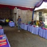 Para peternak itik Semarang belajar ke peternak itik Pasuruan.