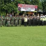 Apel Gelar Pasukan di halaman Mapolres Jombang.  foto: rony suhartomo/ BANGSAONLINE