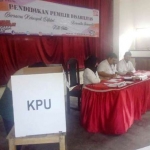 Sosialisasi oleh KPU kepada penyandang difabel. 