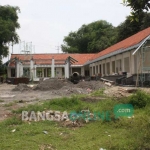 Pembangunan Balai Desa Kayen, Kecamatan Bandar Kedungmulyo, Kabupaten Jombang. foto: ROMZA/ BANGSAONLINE