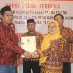 KPU Ngawi saat menggelar penetapan calon terpilih DPRD.