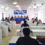 Suasana saat ujian tes tertulis calon Komisi Informasi di Hotel Ningrat, Selasa (27/08/2019).