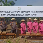 Panen raya pekarangan pangan lestari dan tebar benih ikan. (foto: ist)