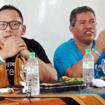 Arie Lukmantara, Ketua Perwakilan Unicef Wilayah Jawa didampingi Kepala Sekolah SD Al-Kautsar, Suyatmo.