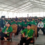 Peserta Kongres III Pergunu di halaman Pondok Pesantren Amanatul Ummah Pacet Mojokerto, Jumat (27/5/2022). Foto: bangsaonline.com