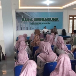 Kiai Asep saat menerima kunjungan rombongan Ponpes Al Imdad