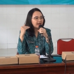 Ketua TP PKK Kabupaten Kediri Eriani Annisa Hanindhito saat memberi sambutan. Foto: Ist. 