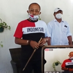 Armuji saat menggelar jumpa pers mengumumkan bahwa dirinya tak lagi running di Pilwali Surabaya 2020, Sabtu (4/7).